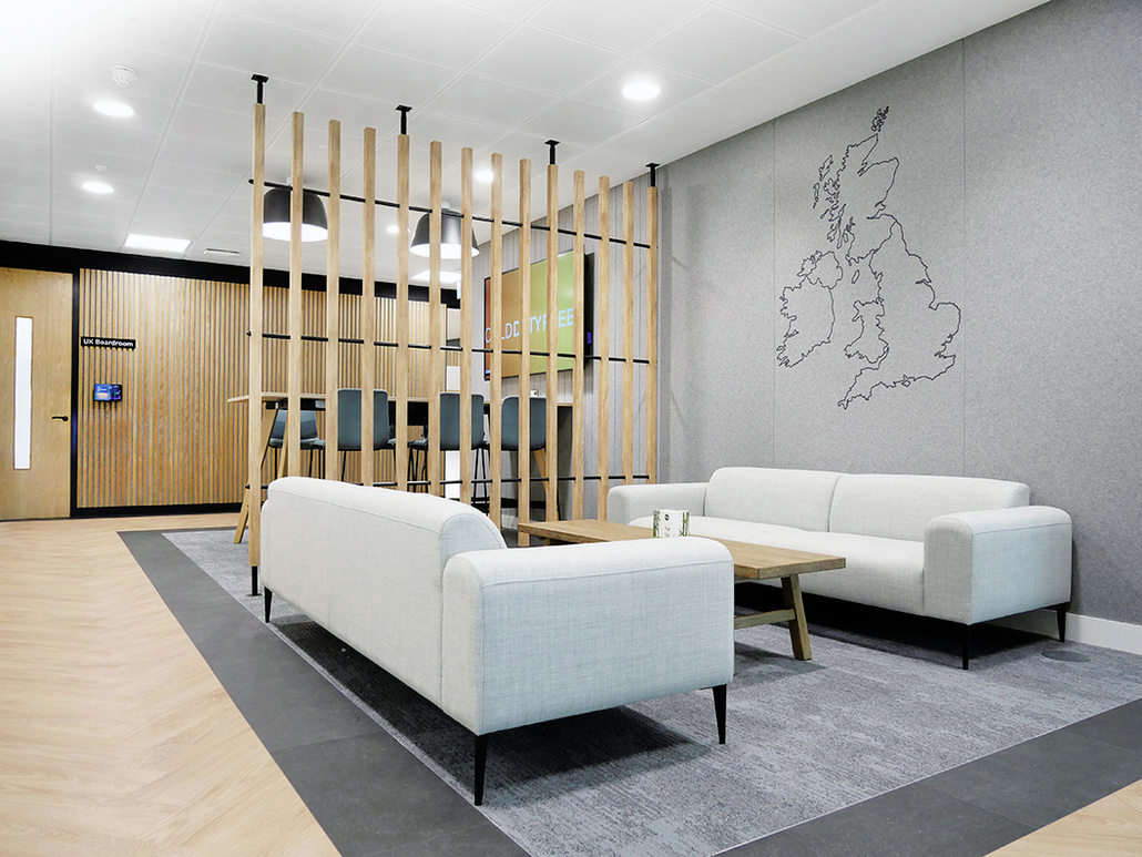 Curve Workplaces Ltd 3b.JPG