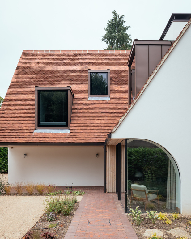 Farnham - Picture 3.jpg 2