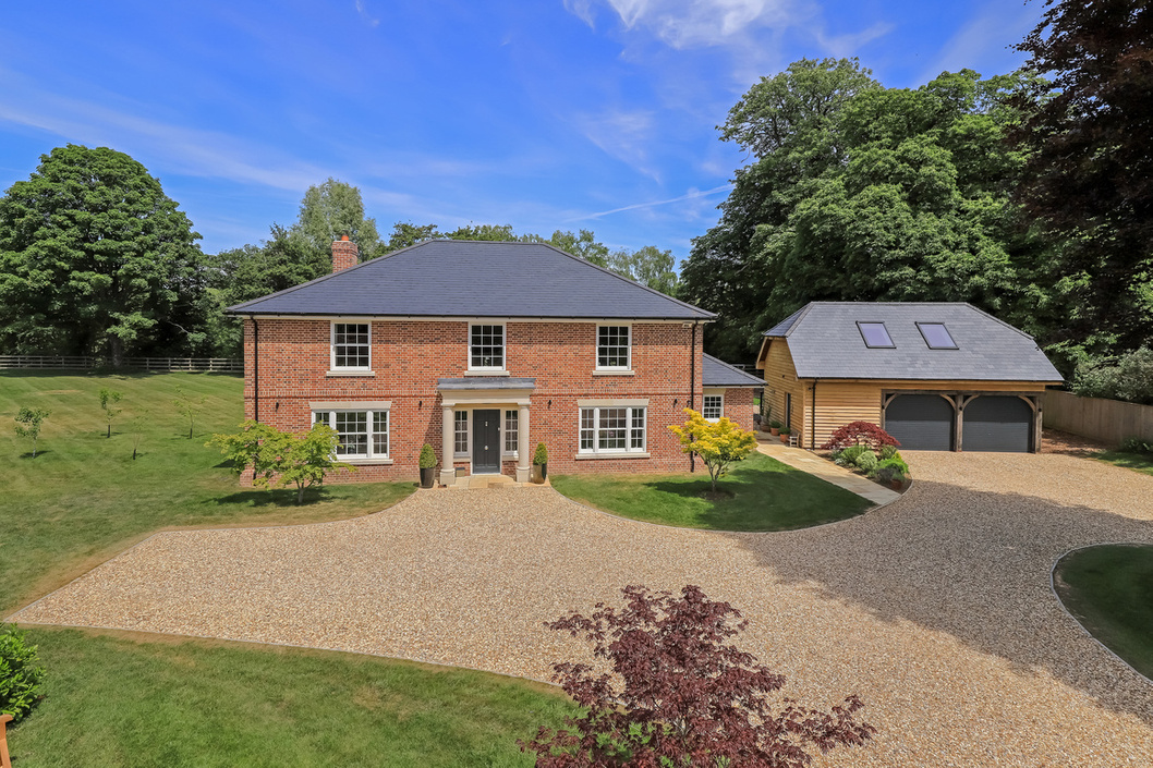 Brambridge - Picture 1.jpg