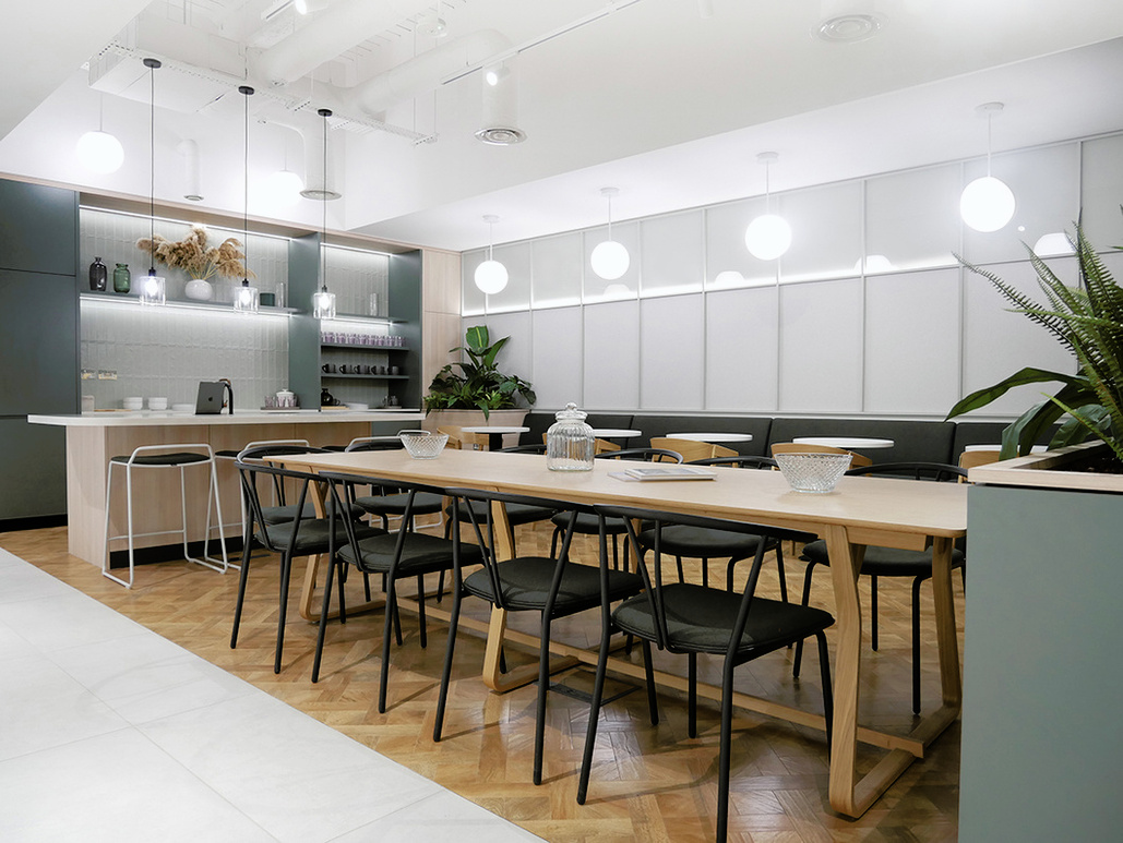 Curve Workplaces Ltd 2a.jpg