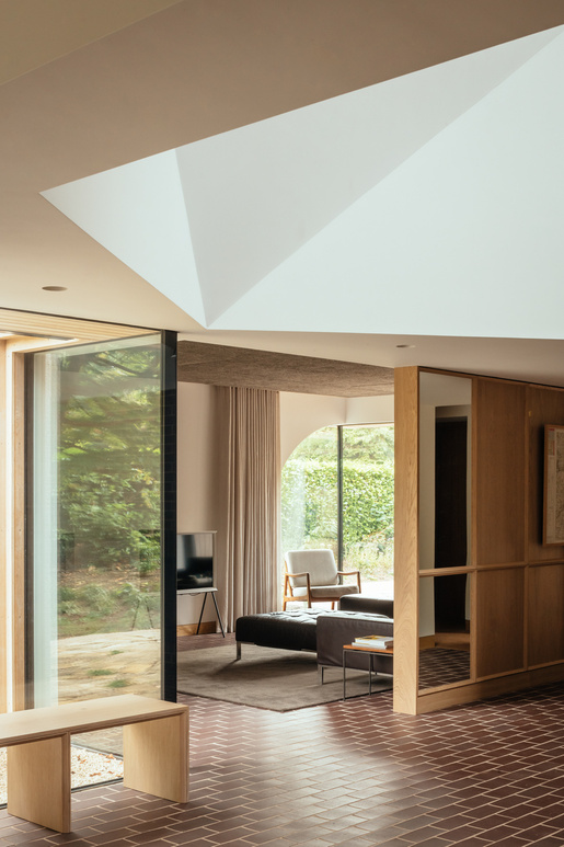 Farnham - Picture 1.jpg 1